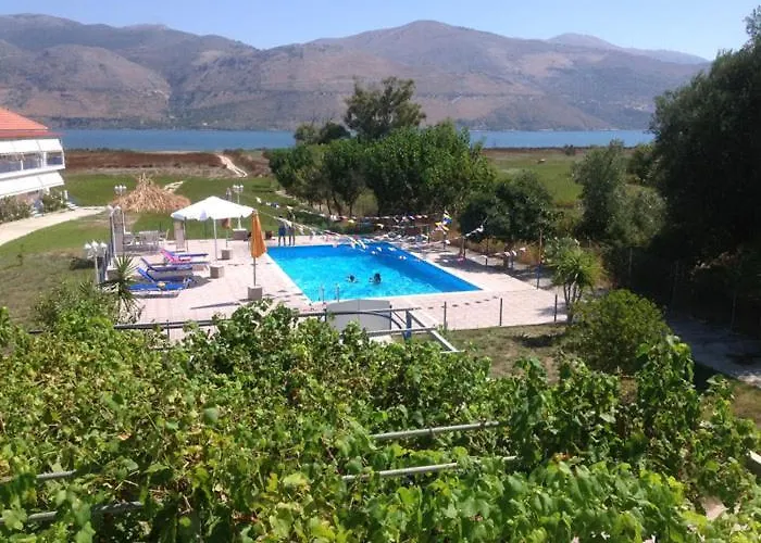 Отель Liza Ликсури